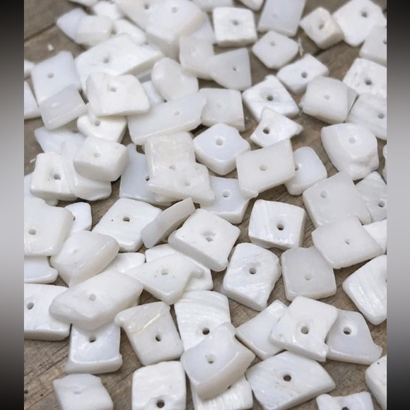 300+ White Square Puka Pooka Shell Beads Jewelry Making Crafting DIY Bulk Lot - Picture 6 of 11